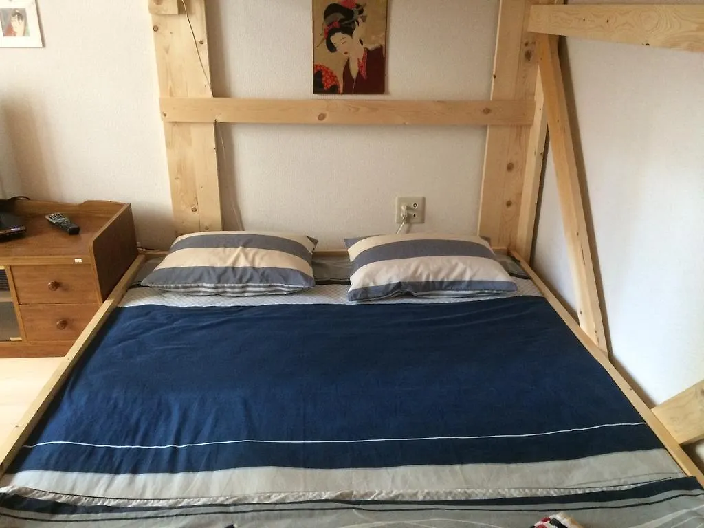Central Osaka Bed And Breakfast Hostel