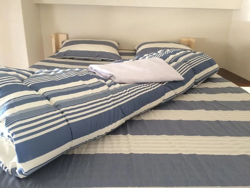 Central Osaka Bed And Breakfast Hostel