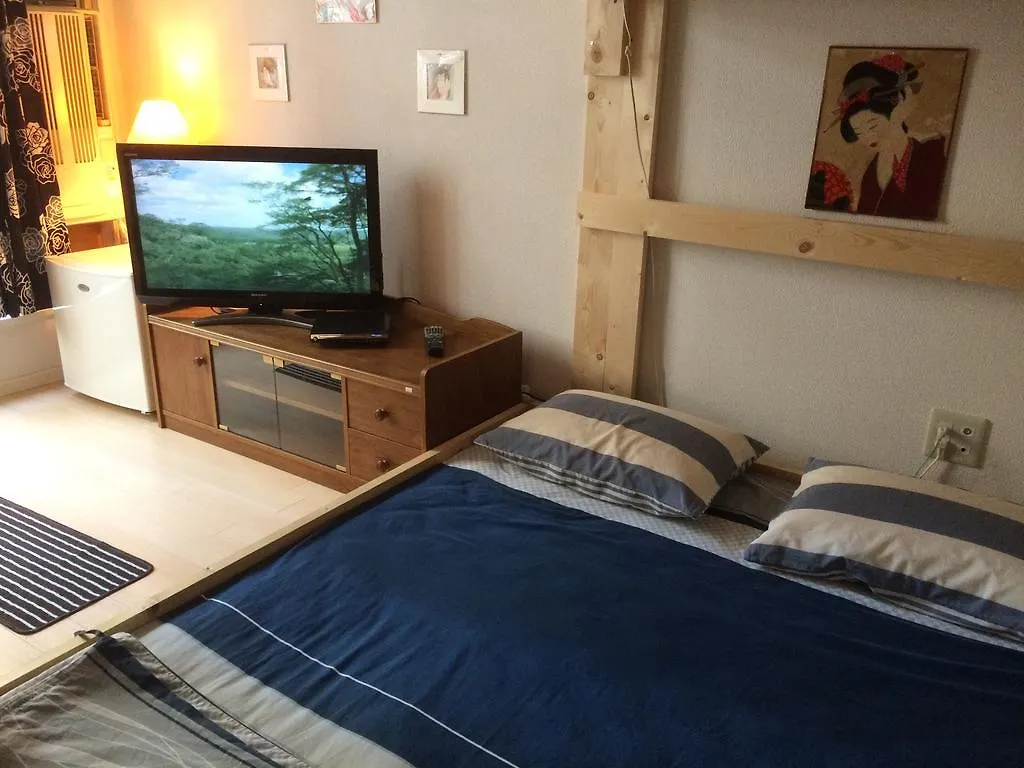 Central Osaka Bed And Breakfast Hostel