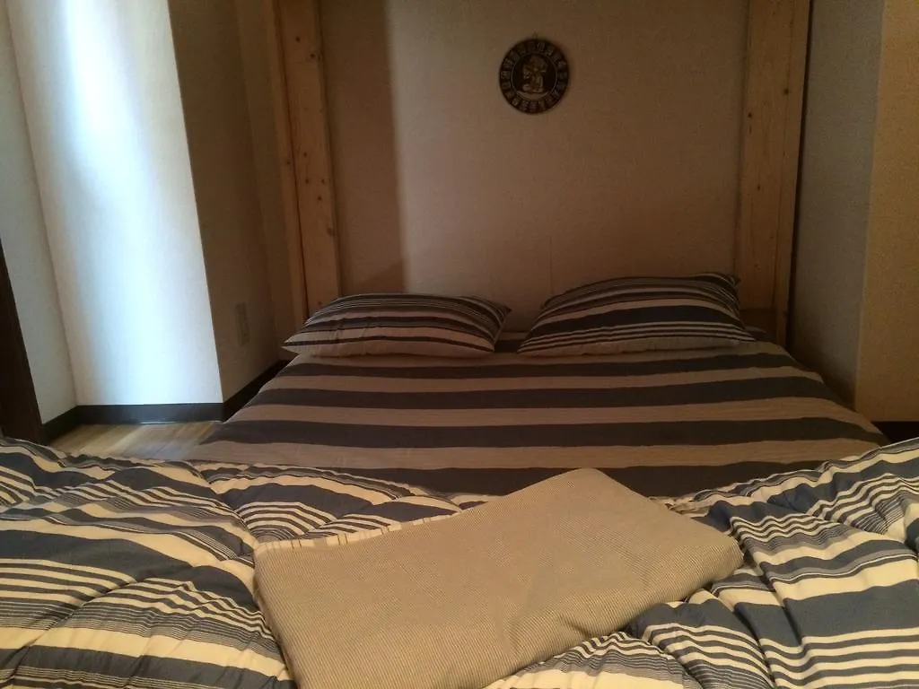 Central Osaka Bed And Breakfast Hostel